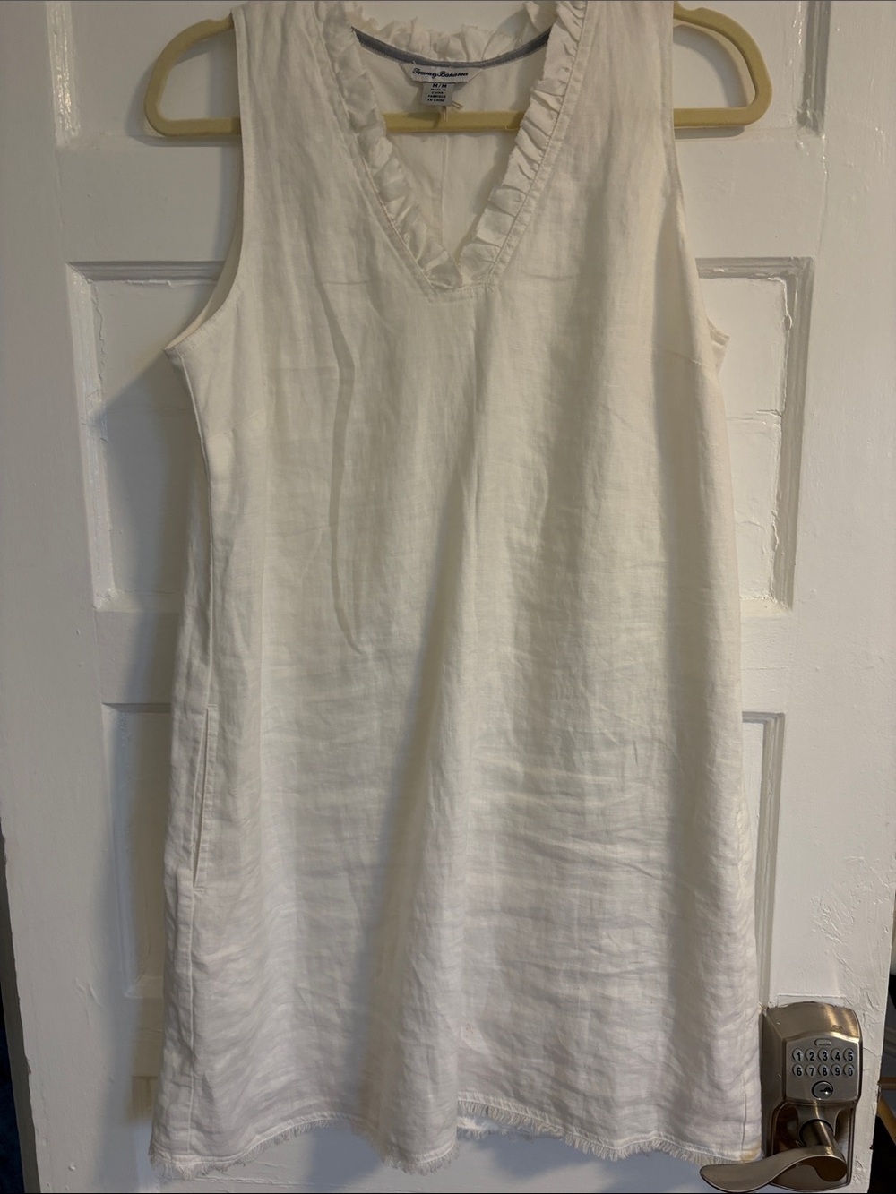 Tommy Bahama Cream Sleeveless Linen Ruffle V-Neck Shift Dress